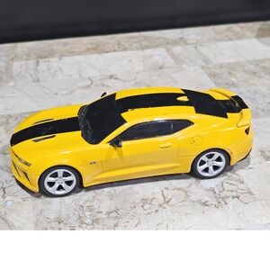 Chevrolet Camaro SS Yellow‎ Black Racing Stripes GM Licensed Diecast Model Car